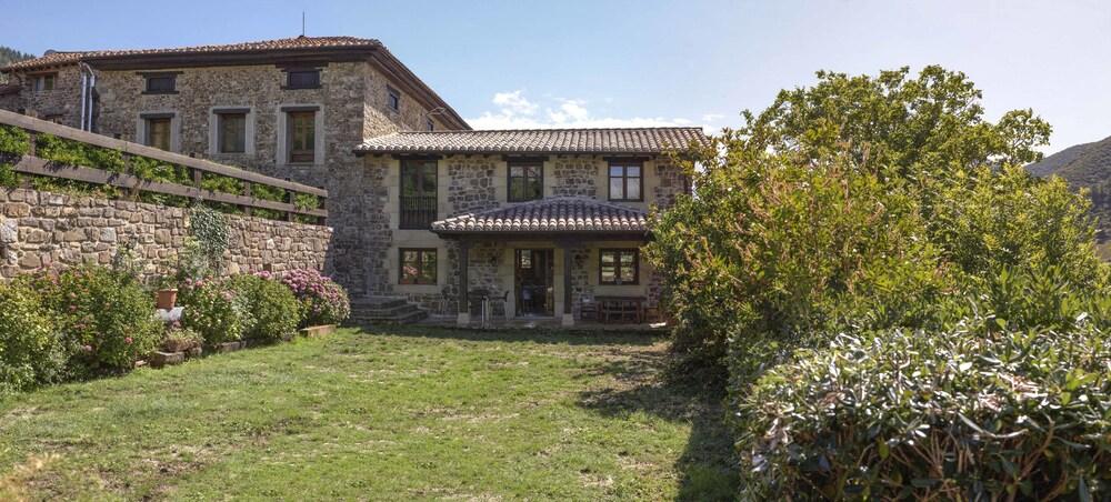 Mirador De Picos Guest House Aliezo ภายนอก รูปภาพ